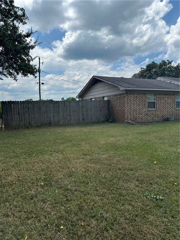 401 NW 7th, Atkins, AR 72823