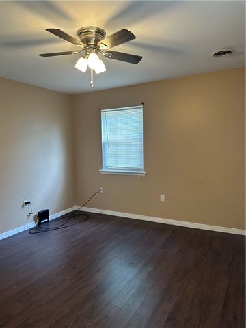401 NW 7th, Atkins, AR 72823