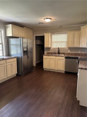 401 NW 7th, Atkins, AR 72823