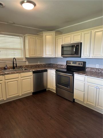 401 NW 7th, Atkins, AR 72823