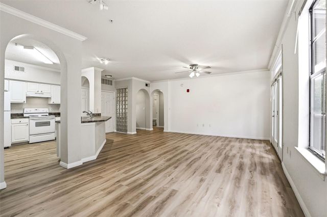 911 N ORANGE AVENUE 321, Orlando, FL 32801