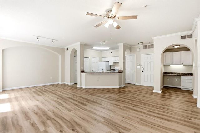 911 N ORANGE AVENUE 321, Orlando, FL 32801