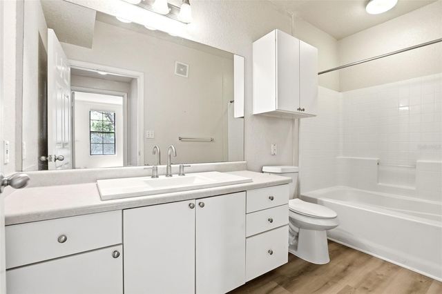 911 N ORANGE AVENUE 321, Orlando, FL 32801