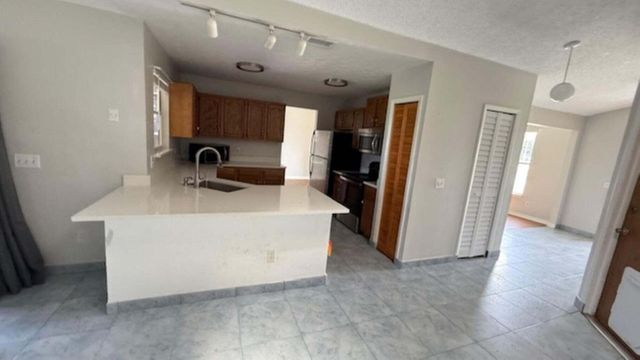 901 SW Gaitor Avenue, Port St. Lucie, Port St Lucie, FL 34953