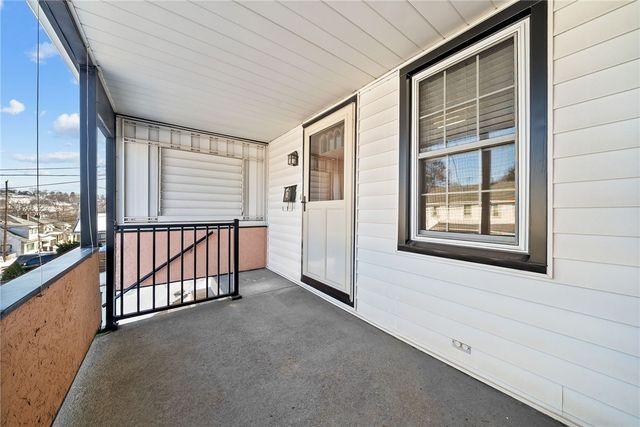 115 Frankfort Ave, West View, PA 15229