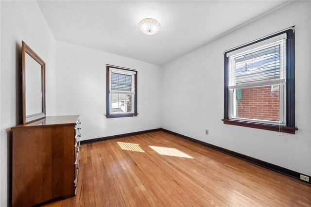 115 Frankfort Ave, West View, PA 15229