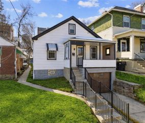 115 Frankfort Ave, West View, PA 15229