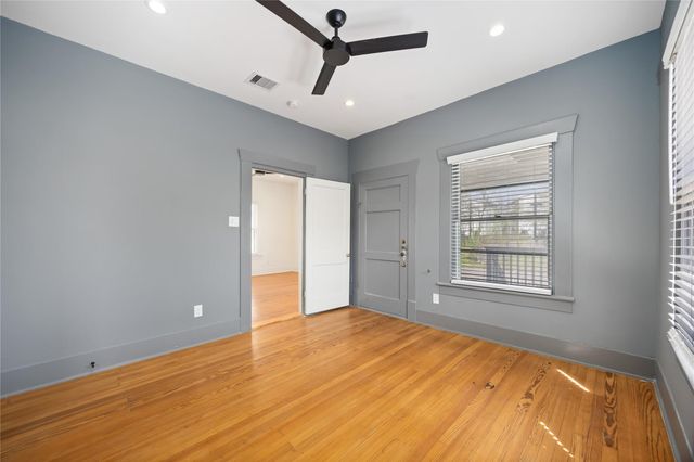 2100 Gregg Street, Houston, TX 77026