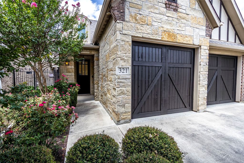 321 Post View Drive, Aledo, TX 76008