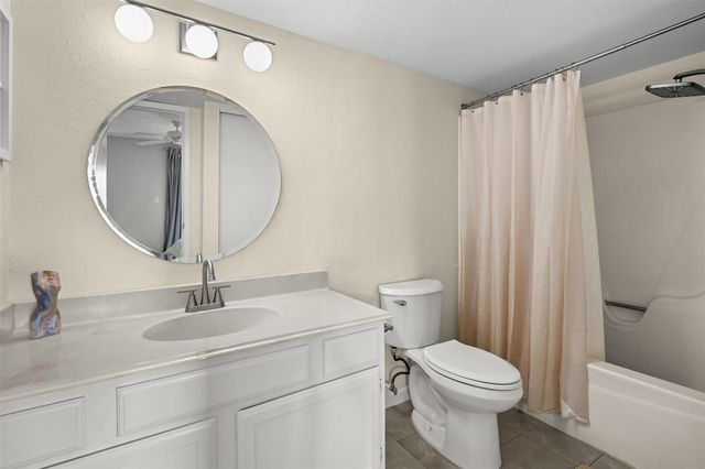 1500 Sandy Springs Road 22, Houston, TX 77042