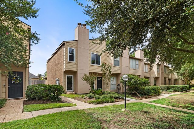 1500 Sandy Springs Road 22, Houston, TX 77042
