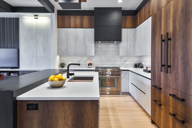 5624 N Francisco Avenue, Chicago, IL 60659