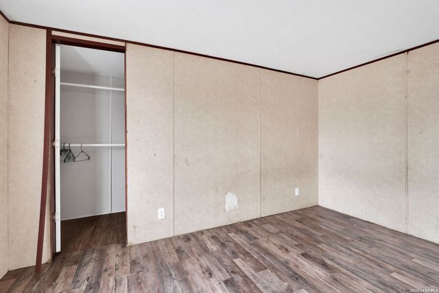 17402 Fx Ball, Elmendorf, TX 78112