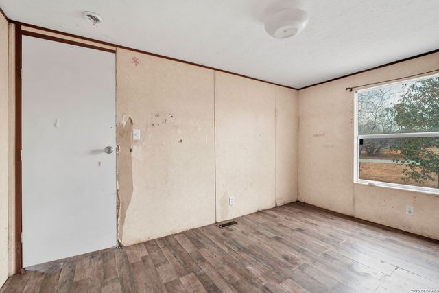 17402 Fx Ball, Elmendorf, TX 78112