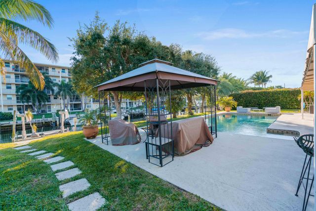 126 Anchorage Drive S, North Palm Beach, FL 33408