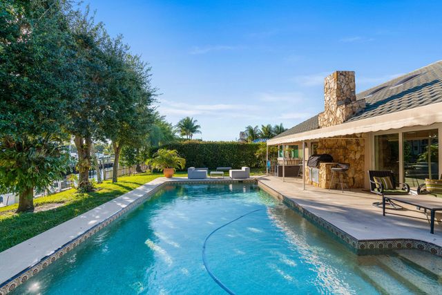 126 Anchorage Drive S, North Palm Beach, FL 33408