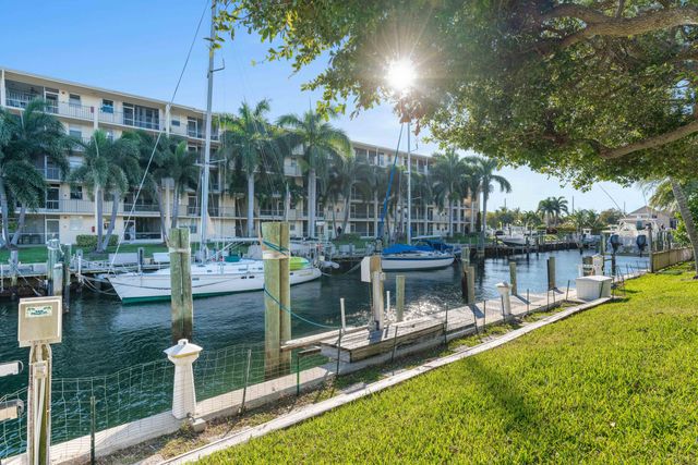 126 Anchorage Drive S, North Palm Beach, FL 33408