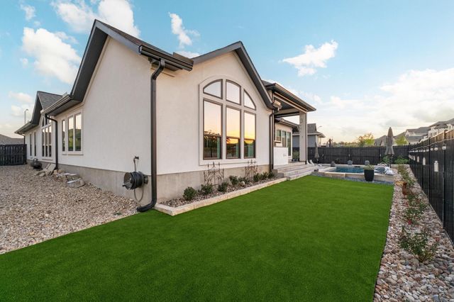 1105 Joe Carson DR, Leander, TX 78641