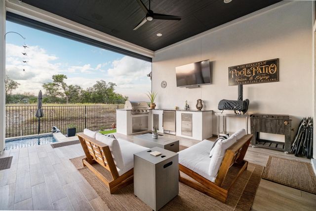 1105 Joe Carson DR, Leander, TX 78641