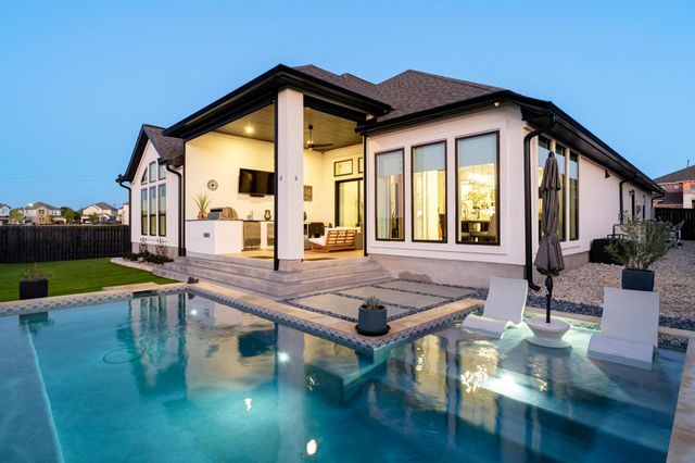 1105 Joe Carson DR, Leander, TX 78641