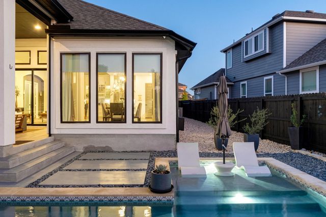 1105 Joe Carson DR, Leander, TX 78641