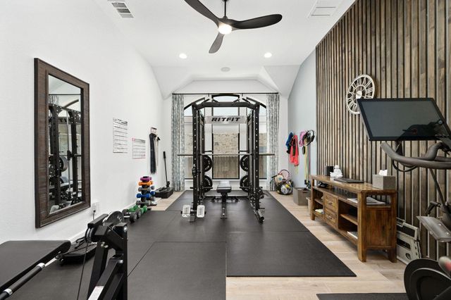 1105 Joe Carson DR, Leander, TX 78641