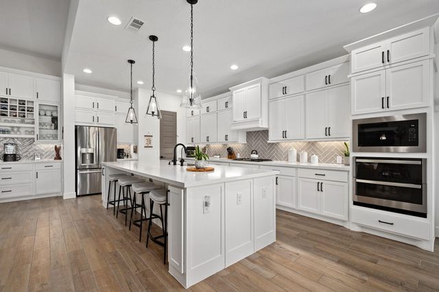 1105 Joe Carson DR, Leander, TX 78641