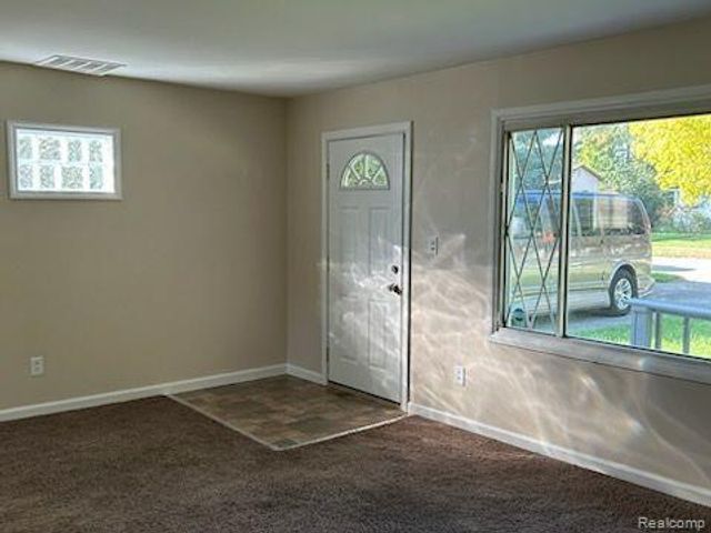 3816 Kent Road, Royal Oak, MI 48073