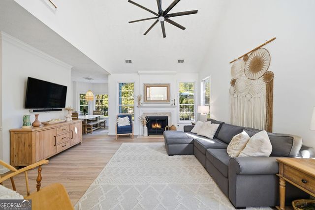 344 Weatherstone Place, Woodstock, GA 30188