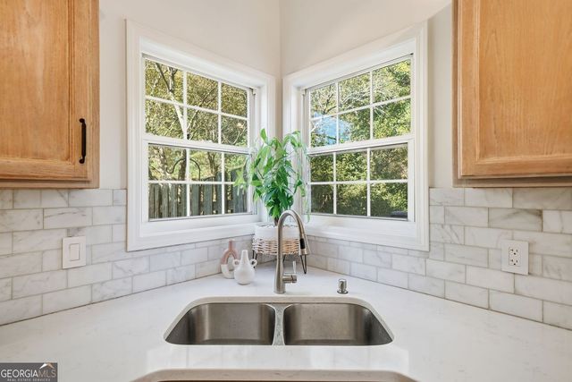 344 Weatherstone Place, Woodstock, GA 30188