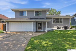 10718 V Street, Omaha, NE 68127