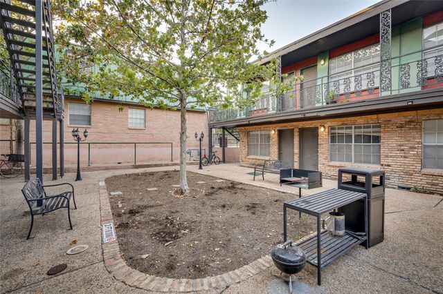 311 E 31st ST 208, Austin, TX 78705