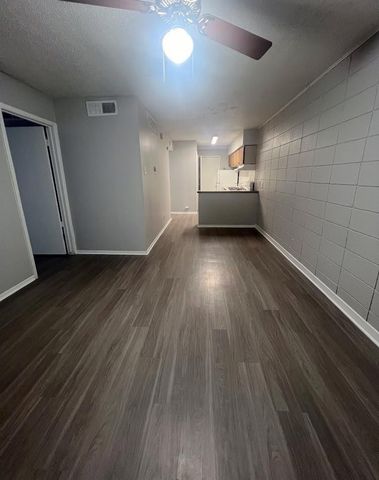 311 E 31st ST 208, Austin, TX 78705