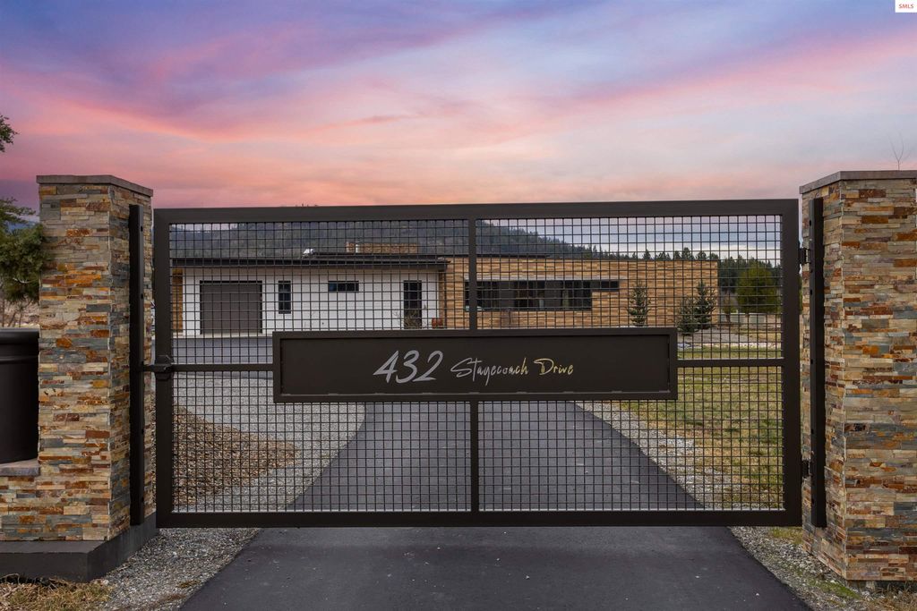 432 Stagecoach Drive, Sagle, ID 83860 photo 8