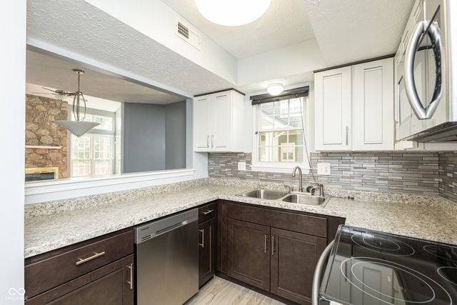 4681 Stansbury Lane, Indianapolis, IN 46254