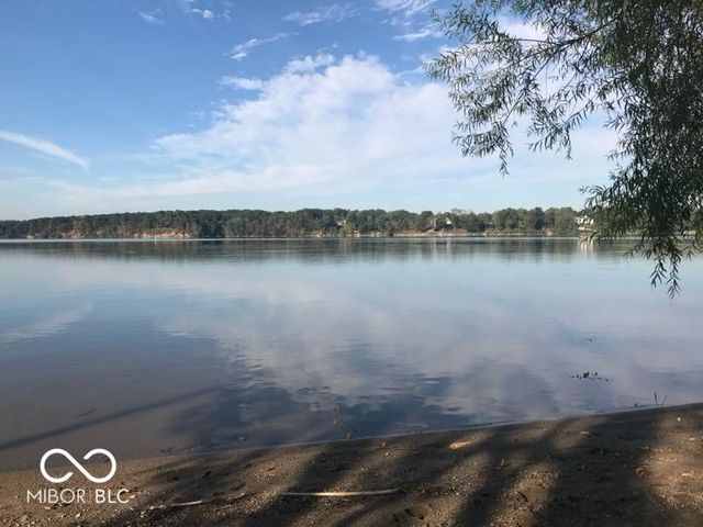 4681 Stansbury Lane, Indianapolis, IN 46254