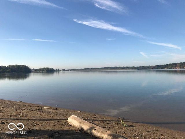 4681 Stansbury Lane, Indianapolis, IN 46254