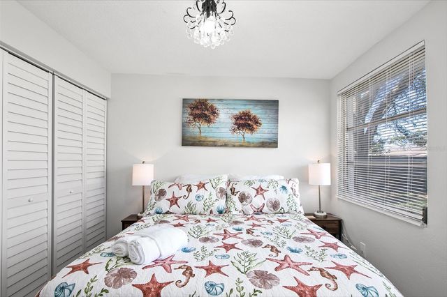 2405 48TH AVENUE W, Bradenton, FL 34207