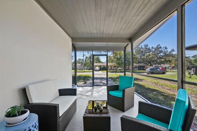 2405 48TH AVENUE W, Bradenton, FL 34207