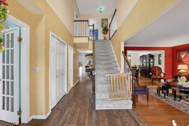 3 Turnburry Rd, Washington Twp., NJ 07882