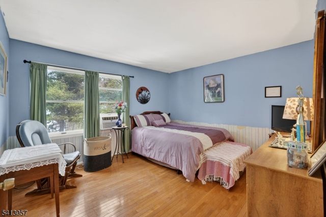 3 Turnburry Rd, Washington Twp., NJ 07882