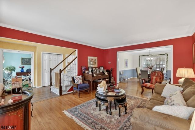 3 Turnburry Rd, Washington Twp., NJ 07882