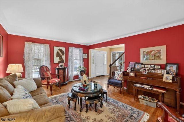 3 Turnburry Rd, Washington Twp., NJ 07882