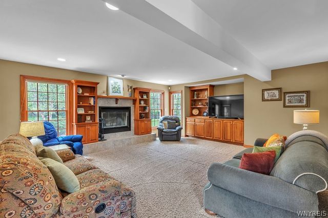 8965 Hickory Meadows Road, Boston, NY 14025