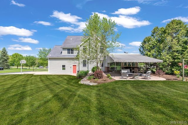 8965 Hickory Meadows Road, Boston, NY 14025