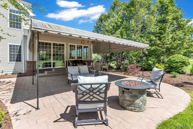 8965 Hickory Meadows Road, Boston, NY 14025