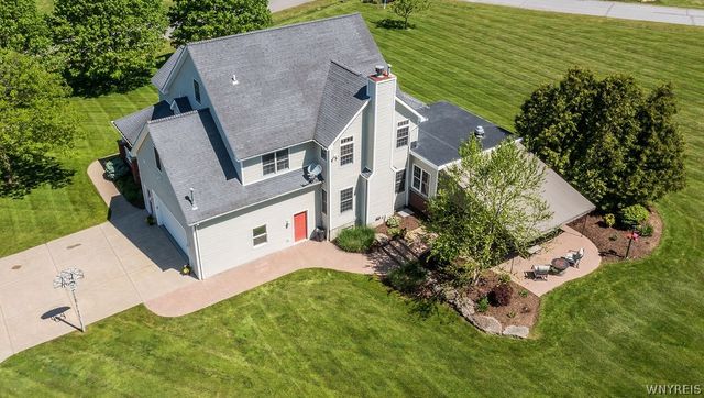 8965 Hickory Meadows Road, Boston, NY 14025