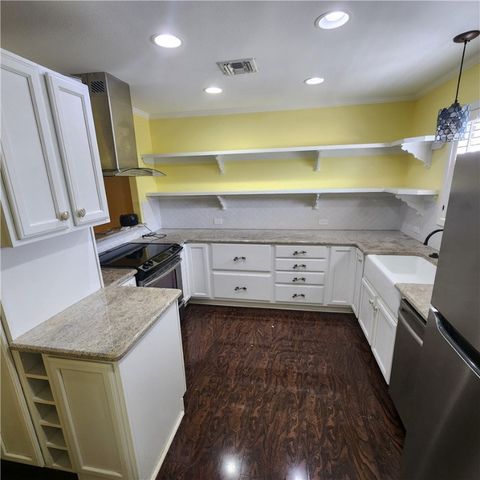 4441 Dolphin Pl, Corpus Christi, TX 78411