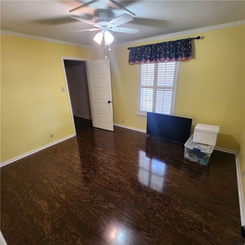 4441 Dolphin Pl, Corpus Christi, TX 78411