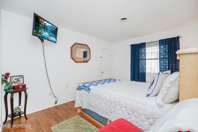 1 Miramar Court, Toms River, NJ 08757